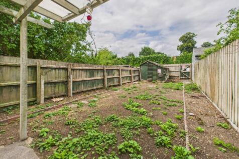 CAM02545G0-PR0452-STILL024