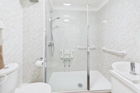 CAM02545G0-PR0466-STILL005