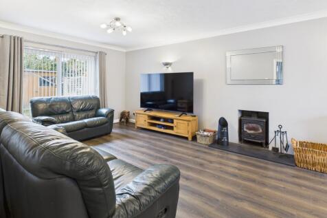 CAM02519G0-PR0325-STILL018