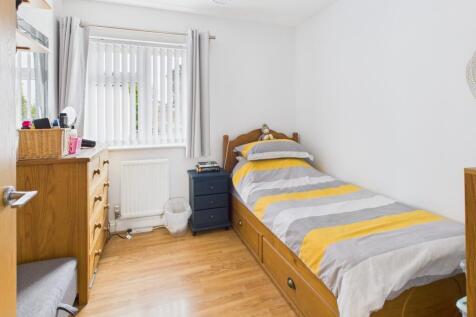 CAM02519G0-PR0325-STILL027