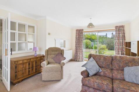 CAM02519G0-PR0334-STILL009