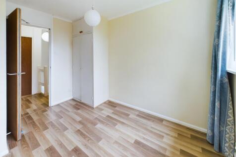 CAM02545G0-PR0239-STILL018