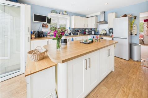 Kitchen / Breakfast Room