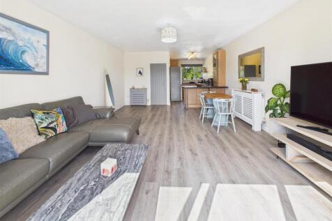 Kitchen / Diner / Lounge