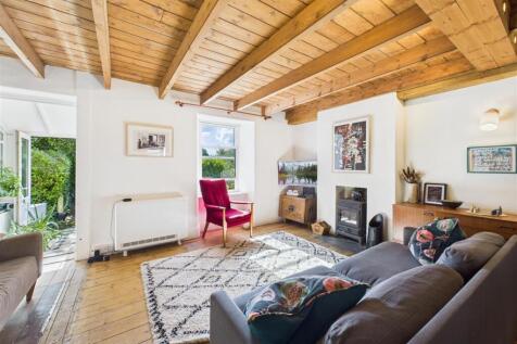 OPEN PLAN LOUNGE / DINER