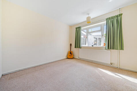 1294249-6-682f597...