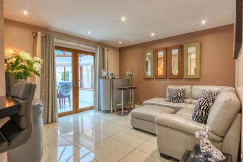 Properties For Sale By Pinewood Properties Chesterfield Rightmove