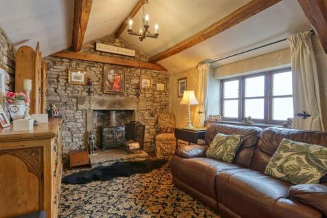 Main Building - Master Bedroom