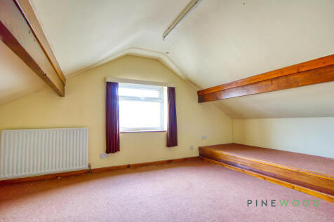 Loft Bedroom (Annexe)