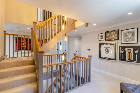 8642397-interior14.jpg