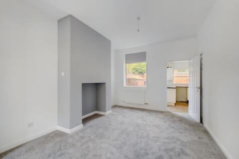 CAM01440G0-PR0050-STILL004