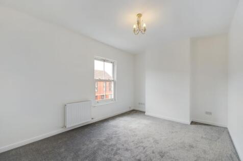 CAM01440G0-PR0050-STILL006