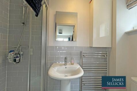 Master Ensuite