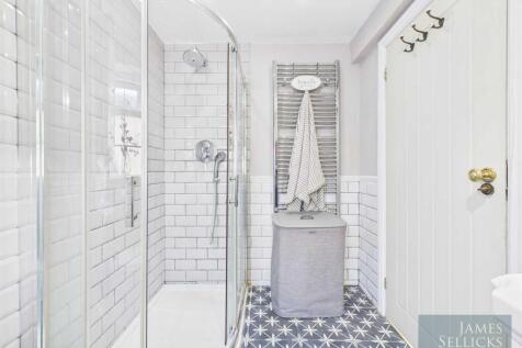 Master Ensuite