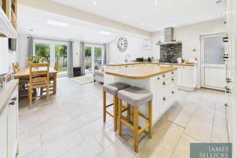 Open plan living dining kitchen