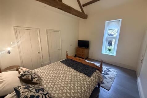 The Stables - Bedroom