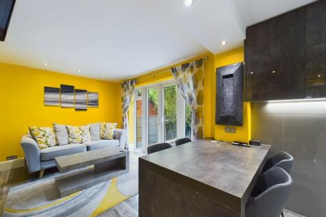 CAM02060G0-PR0192...