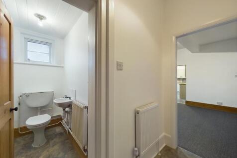 Flat 1 - Entry/WC