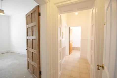 Flat 3 - Entry