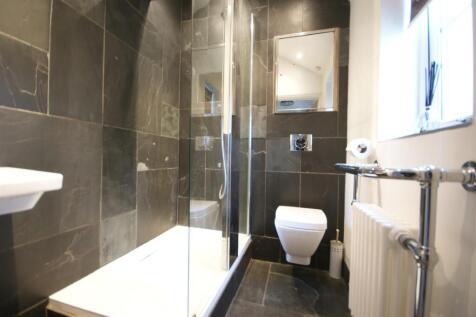 Flat 4 - Shower Room