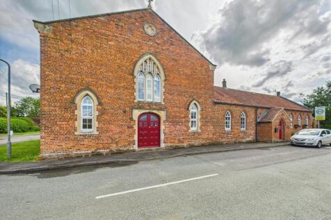 Beautiful converted chapel in the heart of Brant B