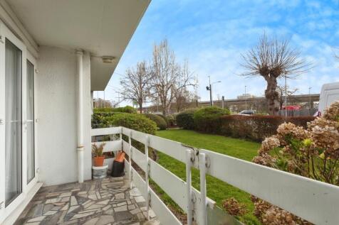 203492_1853722-1_...