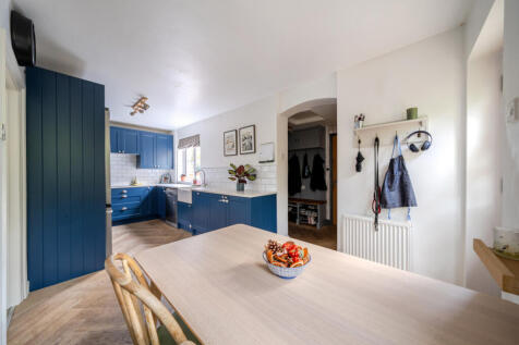 1383706-3-691df60...