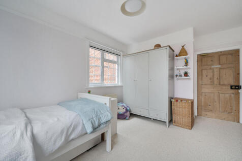 1375929-8-690e1dc...