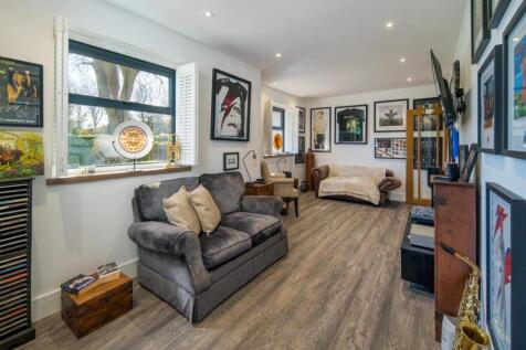Music Room/Snug