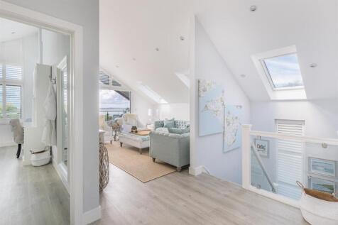 Upstairs Spacious Landing