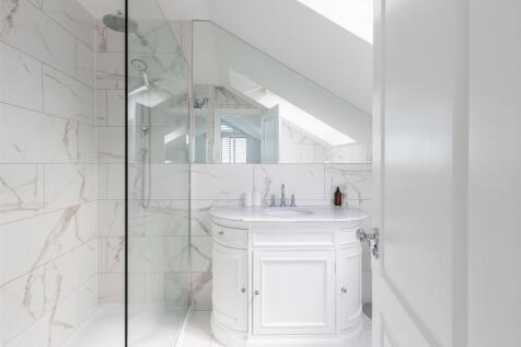 Shower Room En-Suite