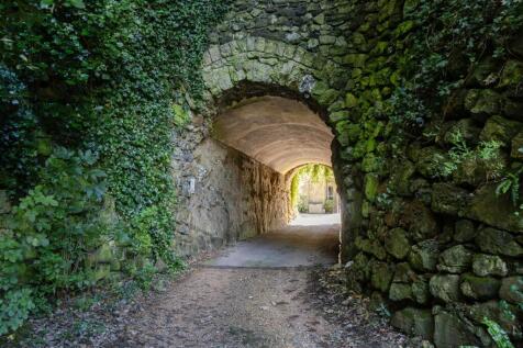 Tunnel Entrance to Undermount