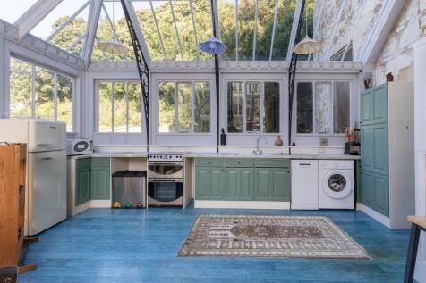 Summer Kitchen