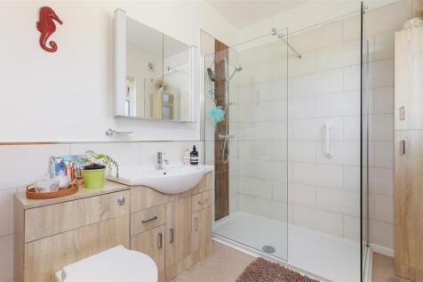 Shower Room En-Suite