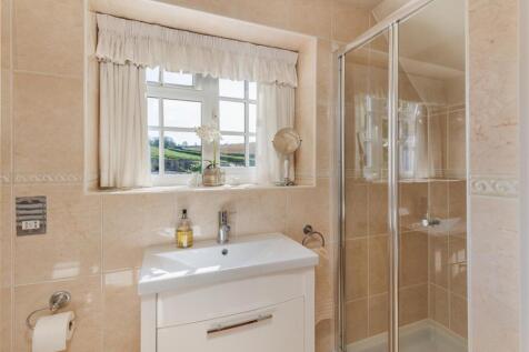 Ensuite Shower room