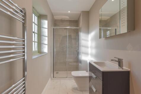 SHOWER ROOM ENSUITE