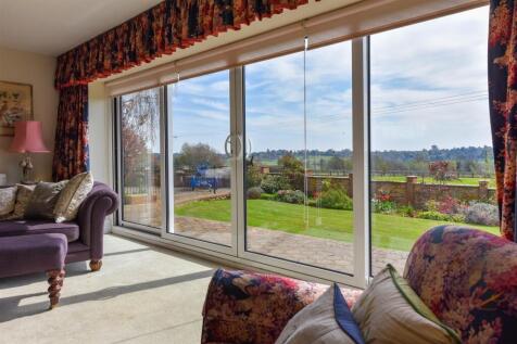 0033loungeview.jpg