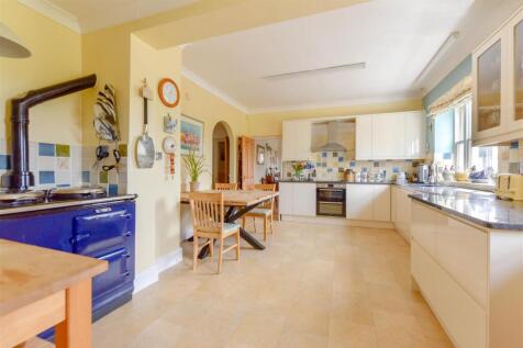0033kitchen.jpg