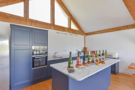 0033outbuildingkitchen.jpg