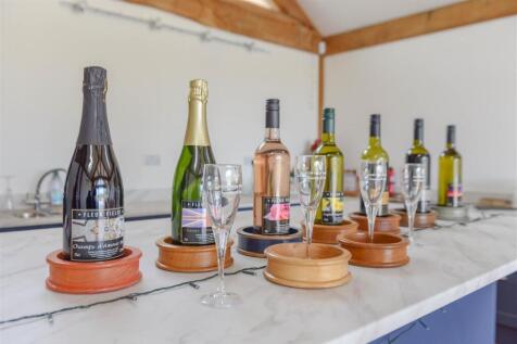 0033vineyardbottles.jpg