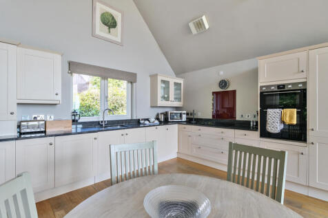 1326900-18-687795...