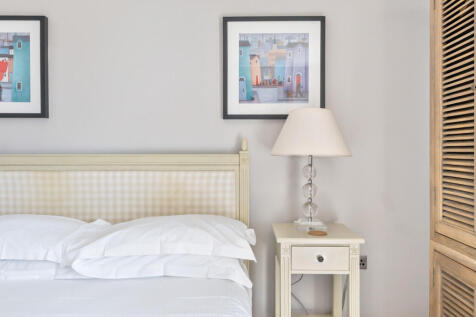 1326900-11-687795...