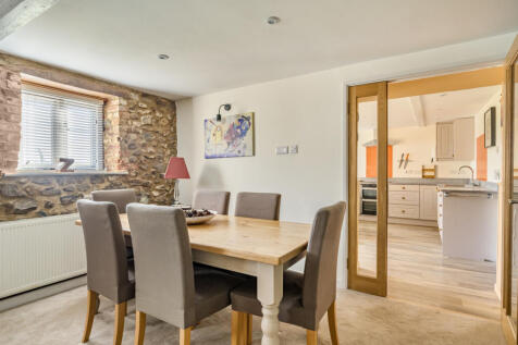 1369543-36-68ff7a...