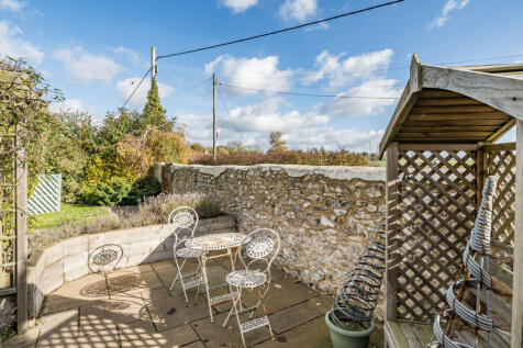 1369543-3-68ff79a...