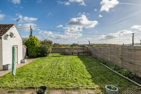 1369543-6-68ff79c...