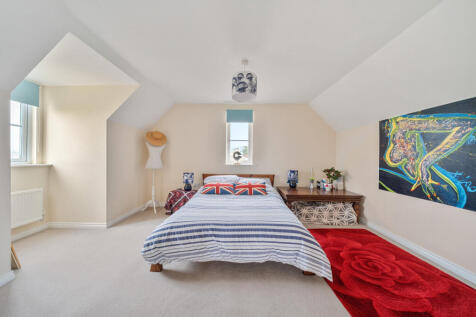 1345893-7-68b5e81...