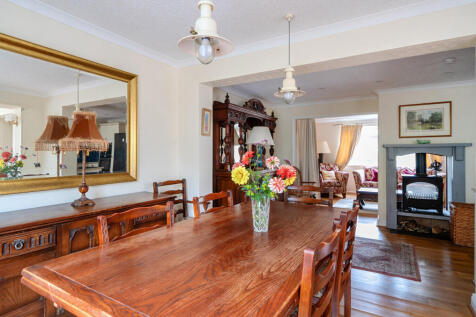 1371838-5-6902085...