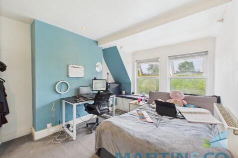 CAM01870G0-PR0164...