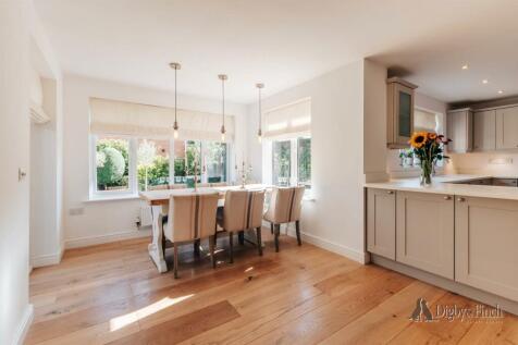 3 Witchley Close -14.jpg