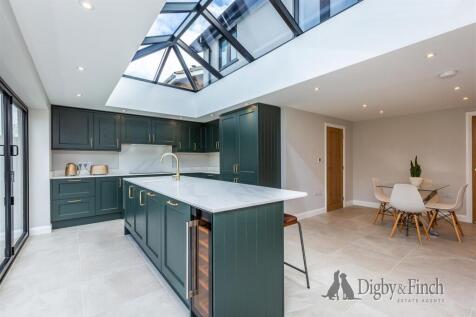 19 Stirling Road, Stamford, PE9 2XF-16watermarked.